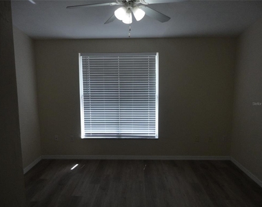 3584 Sw 30th Way - Photo Thumbnail 9