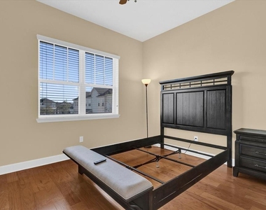 9219 Laureate Boulevard - Photo Thumbnail 18