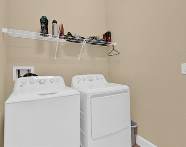 9219 Laureate Boulevard - Photo Thumbnail 10