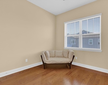 9219 Laureate Boulevard - Photo Thumbnail 17