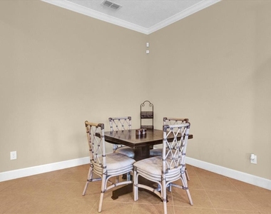9219 Laureate Boulevard - Photo Thumbnail 7