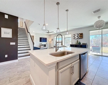 2501 Sky Stone Court - Photo Thumbnail 6