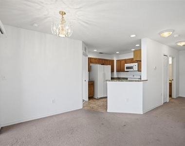 4600 E Moody Boulevard - Photo Thumbnail 11