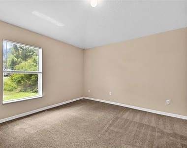 132 Berkshire Lane - Photo Thumbnail 46