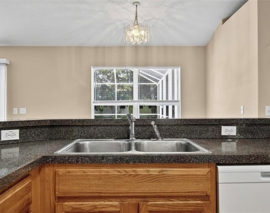 132 Berkshire Lane - Photo Thumbnail 36