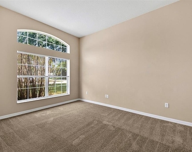 132 Berkshire Lane - Photo Thumbnail 10