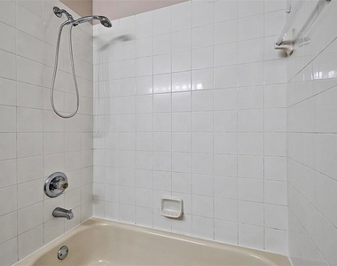 132 Berkshire Lane - Photo Thumbnail 49