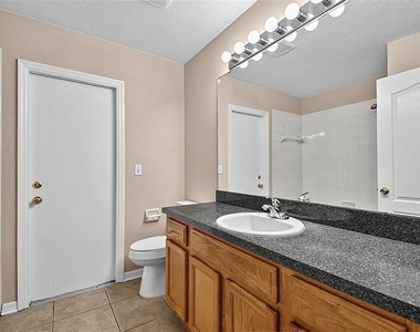 132 Berkshire Lane - Photo Thumbnail 48