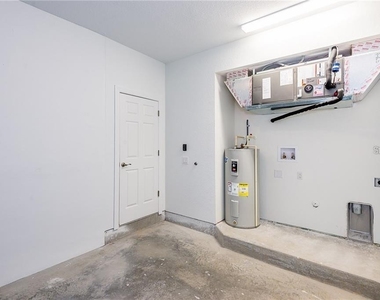 3948 San Rocco Drive - Photo Thumbnail 16