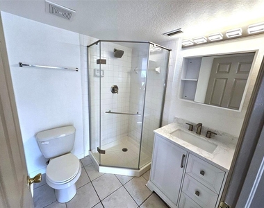25050 Sandhill Boulevard - Photo Thumbnail 25