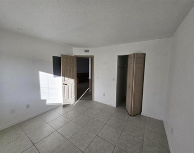 25050 Sandhill Boulevard - Photo Thumbnail 18