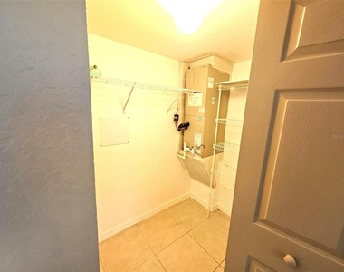 25050 Sandhill Boulevard - Photo Thumbnail 11