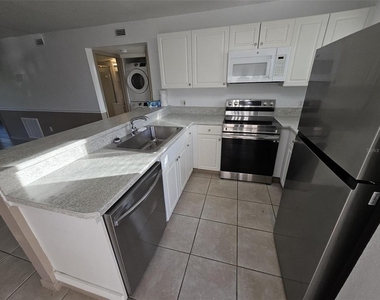 25050 Sandhill Boulevard - Photo Thumbnail 7