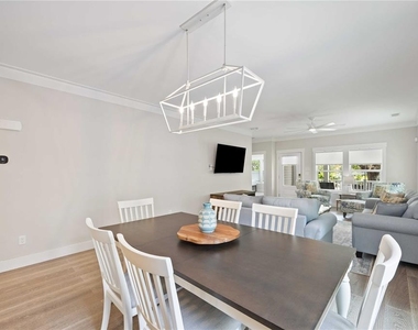 1623 8th Avenue W - Photo Thumbnail 11