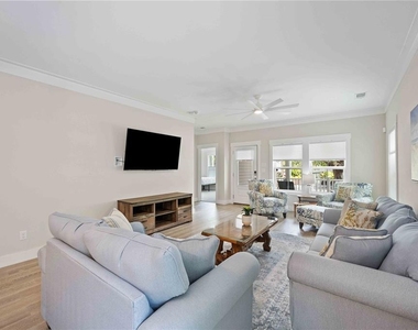 1623 8th Avenue W - Photo Thumbnail 8