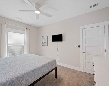 1623 8th Avenue W - Photo Thumbnail 18