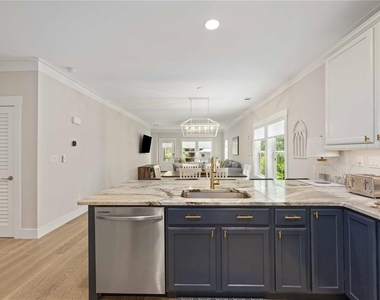 1623 8th Avenue W - Photo Thumbnail 4
