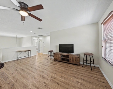 4414 67th Avenue Circle E - Photo Thumbnail 18