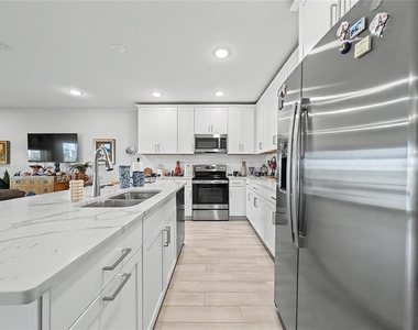 5220 Badini Way - Photo Thumbnail 4