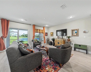 5220 Badini Way - Photo Thumbnail 7