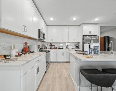 5220 Badini Way - Photo Thumbnail 5