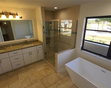 13 Seaward Circle - Photo Thumbnail 11