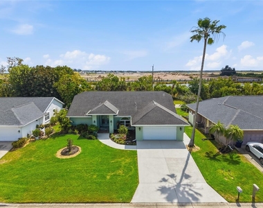 5207 86th Street Court W - Photo Thumbnail 32