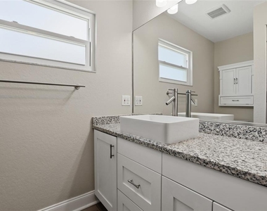 5207 86th Street Court W - Photo Thumbnail 21