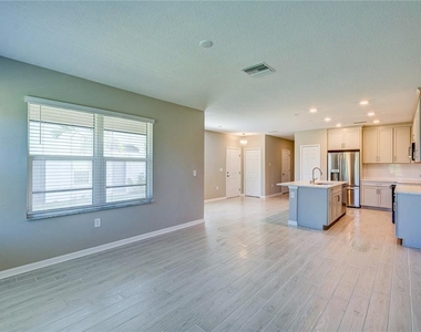 5512 Tripoli Drive - Photo Thumbnail 6