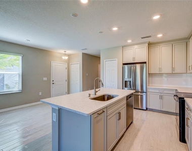 5512 Tripoli Drive - Photo Thumbnail 3