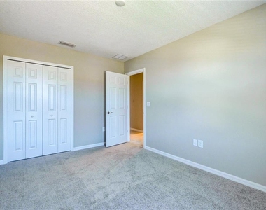 5512 Tripoli Drive - Photo Thumbnail 12