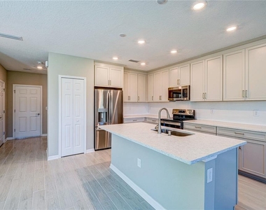 5512 Tripoli Drive - Photo Thumbnail 2