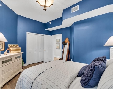5204 Bouchard Circle - Photo Thumbnail 16