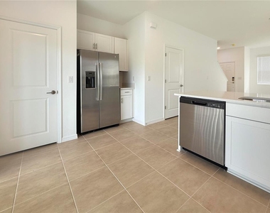 8948 Daybreak Street - Photo Thumbnail 6
