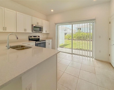 8948 Daybreak Street - Photo Thumbnail 4