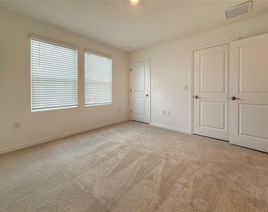 8948 Daybreak Street - Photo Thumbnail 11