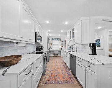 420 Beach Road - Photo Thumbnail 7