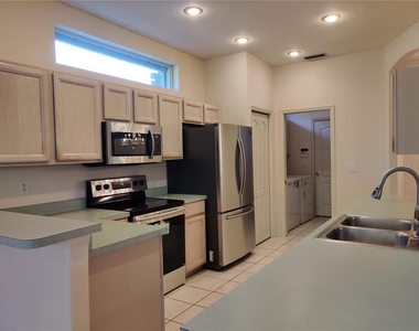 4469 Edinbridge Circle - Photo Thumbnail 6