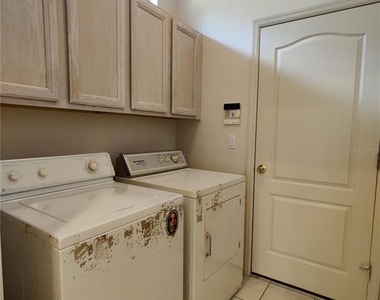 4469 Edinbridge Circle - Photo Thumbnail 22