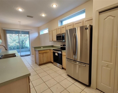 4469 Edinbridge Circle - Photo Thumbnail 7
