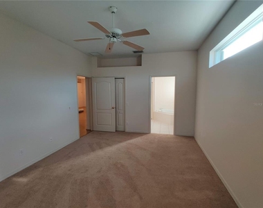 4469 Edinbridge Circle - Photo Thumbnail 9