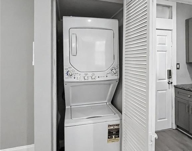 408 Armada Road S - Photo Thumbnail 7