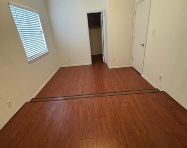 3033 Tierra Humeda Drive - Photo Thumbnail 25