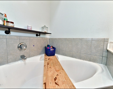 10937 Northview Drive - Photo Thumbnail 28