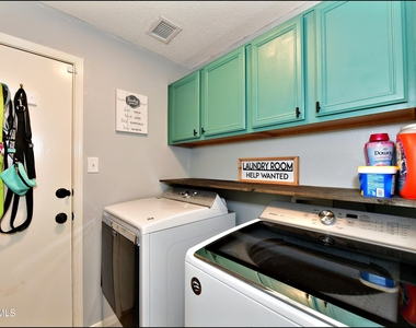 10937 Northview Drive - Photo Thumbnail 37