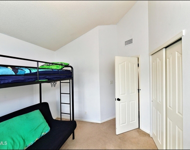 10937 Northview Drive - Photo Thumbnail 34