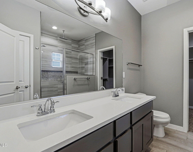 2025 William Caples Street - Photo Thumbnail 25