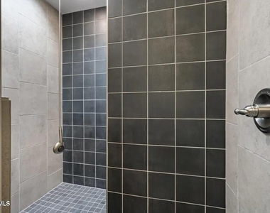 930 Bicknor Place - Photo Thumbnail 28