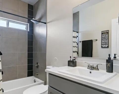 930 Bicknor Place - Photo Thumbnail 17