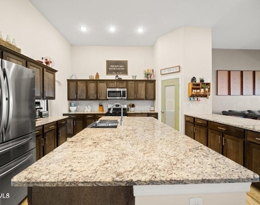 337 Fray Olguin Court - Photo Thumbnail 8